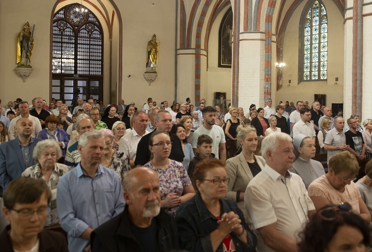 Msza św. rozpoczynająca Marsz dla Życia i Rodziny