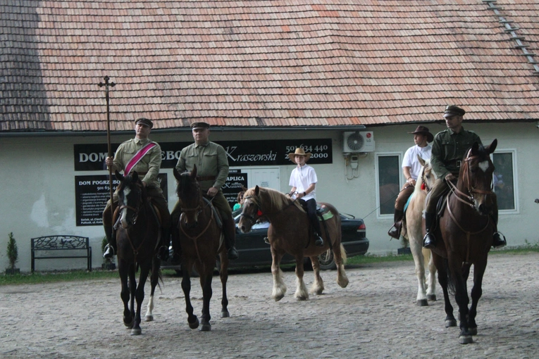 Sońsk. Poświęcenie pól z biskupem