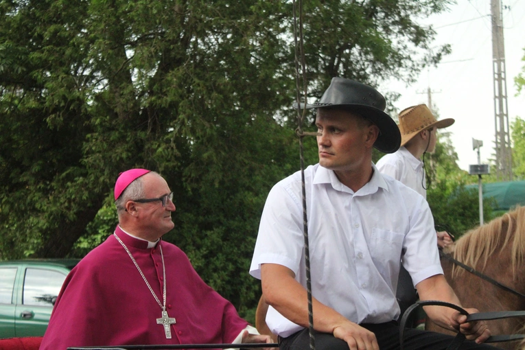 Sońsk. Poświęcenie pól z biskupem