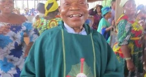 Nigeria. Uwolniony kapłan, porwany 15 maja
