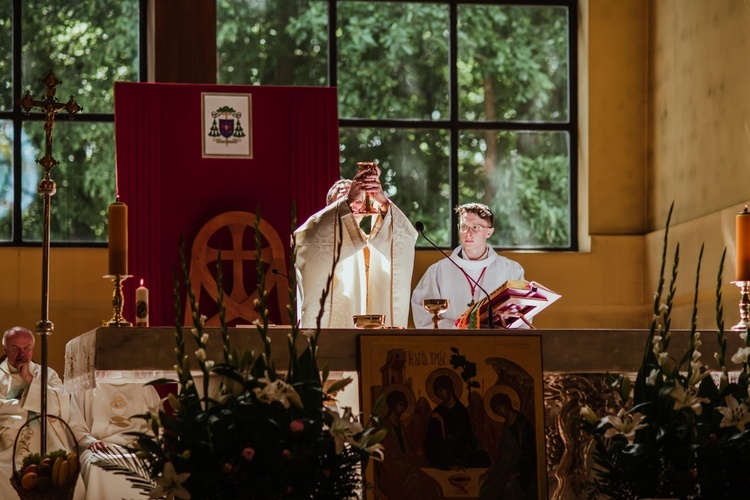 Uroczystości odpustowe w gdyńskiej parafii pw. Trójcy Świętej