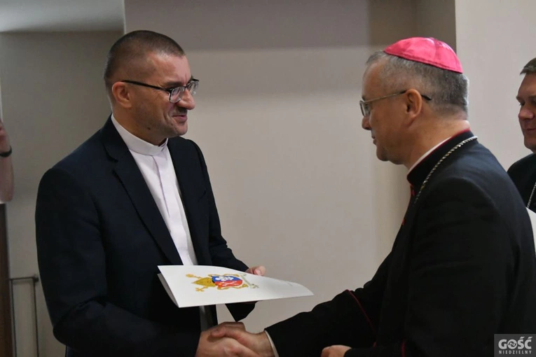 Dekrety dla proboszczów i administratorów 