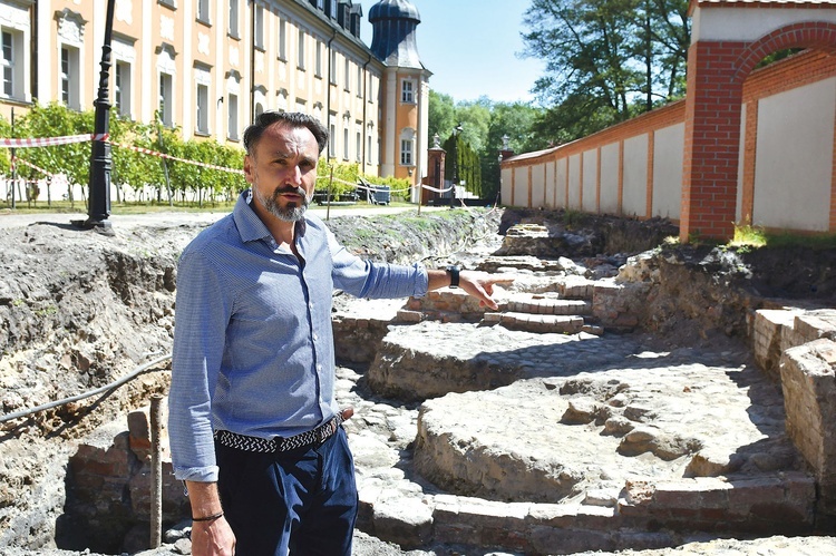 – Udało się dokonać wręcz rewolucyjnych odkryć, które zmieniają nasze spojrzenie na początki tego miejsca  – podkreśla Arkadiusz Michalak, dyrektor muzeum.