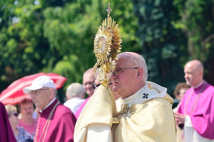 Olsztyn. Uroczystość Najświętszego Ciała i Krwi Chrystusa