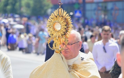 Olsztyn. Uroczystość Najświętszego Ciała i Krwi Chrystusa