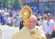 Olsztyn. Uroczystość Najświętszego Ciała i Krwi Chrystusa