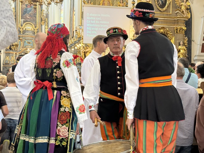 Boże Ciało w Łowiczu - Msza św.