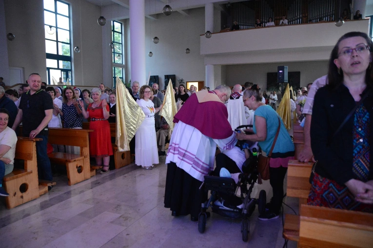 Uwielbienie w wieczór Bożego Ciała w Opolu