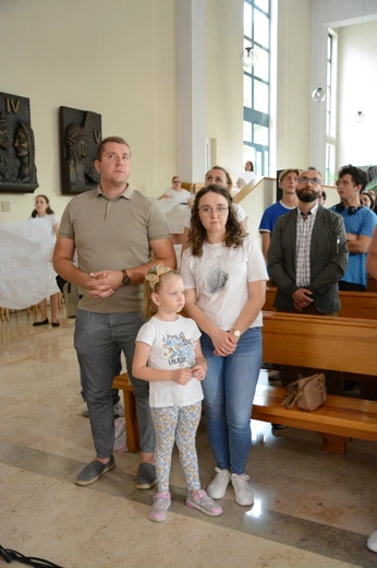 Uwielbienie w wieczór Bożego Ciała w Opolu