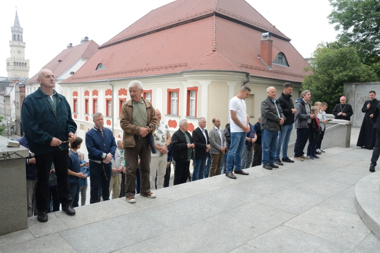 Męski Różaniec w Opolu