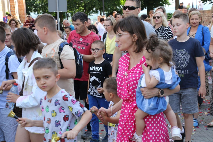 Płock. Dzień Dziecka w ogrodzie biskupim