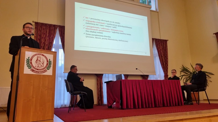 Diecezja świdnicka szkoli księży nt. "ustawy Kamilka"