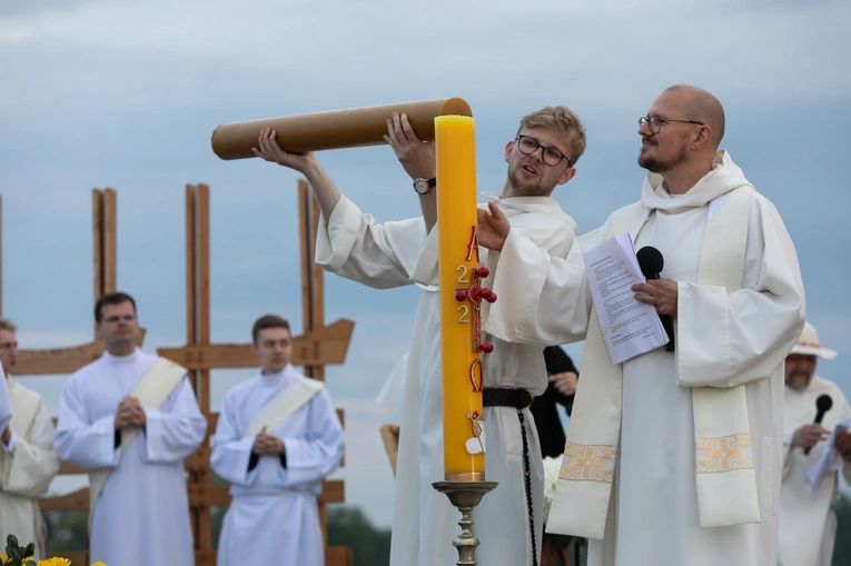 Kościół młodych na Polach Lednickich