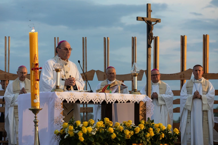 Kościół młodych na Polach Lednickich