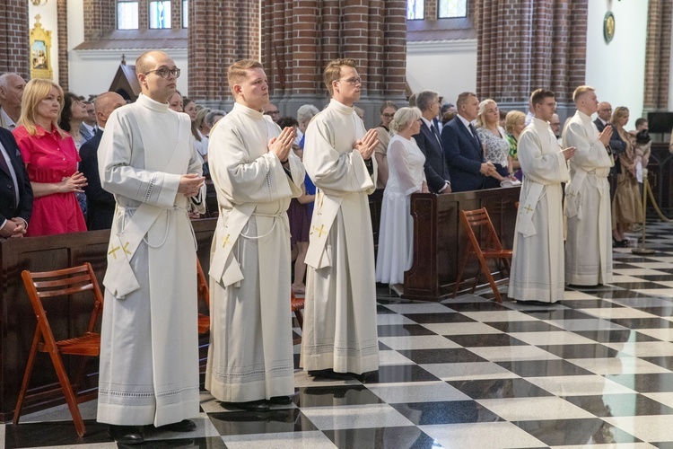 Nowi kapłani diecezji warszawsko-praskiej