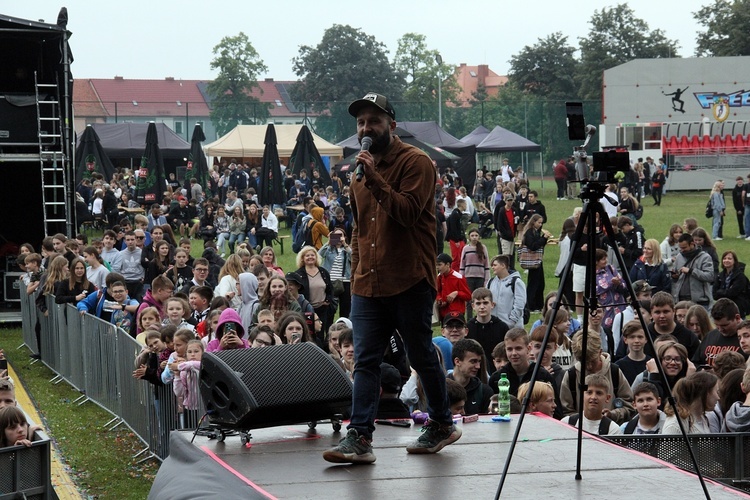 Spotkanie młodych w Ziębicach - koncert Arkadio