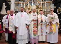 Ks. Mateusz Ender przyjął święcenia kapłańskie w pierwszą sobotę czerwca.