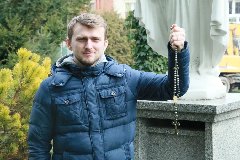 Tomasz Gawidziel zachęca mężczyzn, by nie bali się męskich wspólnot.