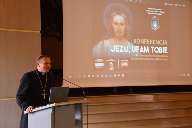 Przywitanie uczestników konferencji "Jezu, ufam Tobie"