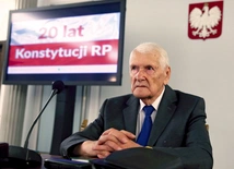 Walka z krzyżem nie ma nic wspólnego z praworządnością