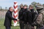 Premier Tusk odwiedził żołnierzy na granicy.
