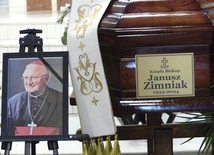 Pierwszy biskup pomocniczy diecezji zmarł 24 maja.