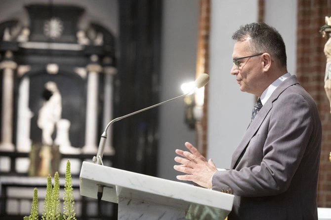 Msza św. inaugurująca wystawę o bł. Jerzym Popiełuszko