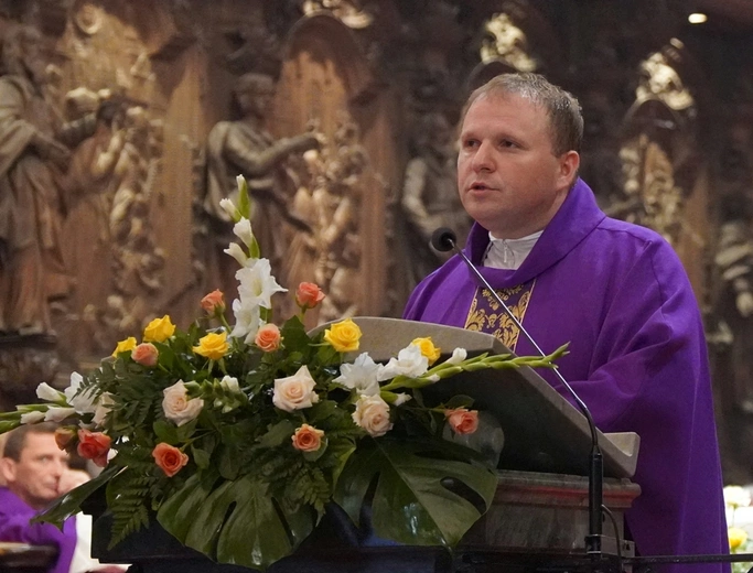 Msza św. pogrzebowa w intencji śp. ks. prałata Stanisława Paszkowskiego