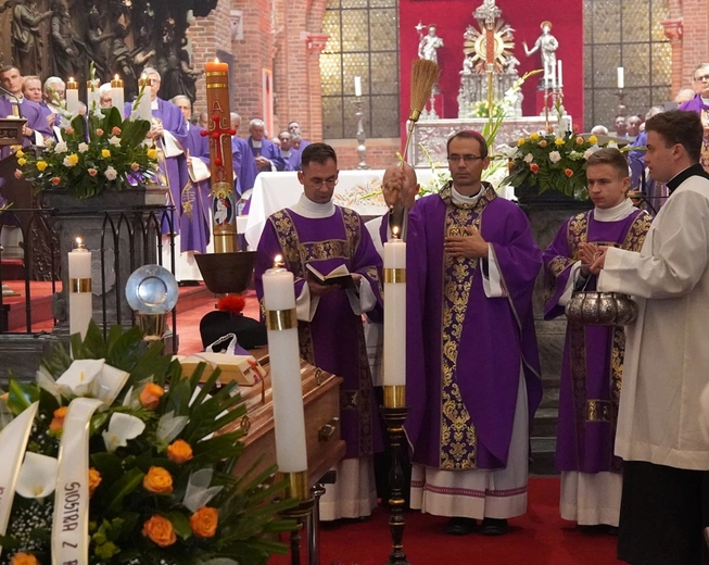 Trwając przy Najświętszym Sercu Pana Jezusa, dziękujemy za serce śp. ks. Stanisława