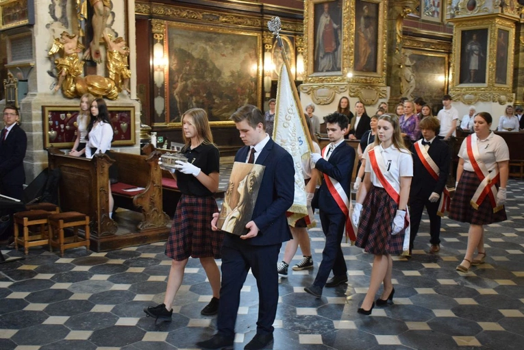 Społeczność Szkół Katolickich uczciła św. Królową Jadwigę