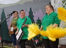 Piknik w dobroszyckim Centrum Osób z Niepełnosprawnościami Caritas Archidiecezji Wrocławskiej