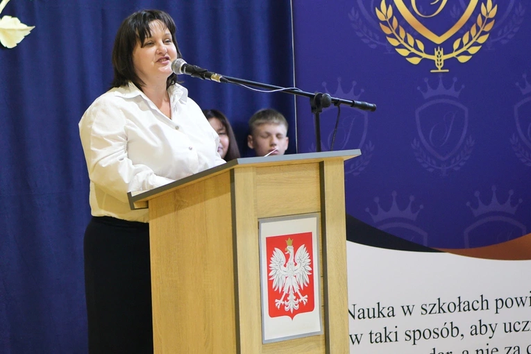 Zwierzewo. Szkoła Podstawowa im. Królowej Jadwigi