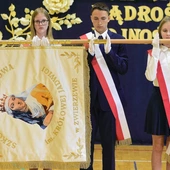 Zwierzewo. Szkoła Podstawowa im. Królowej Jadwigi