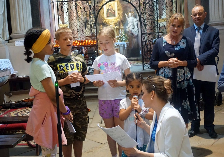 Pielgrzymka rodzin do sanktuarium Matki Bożej Pokornej