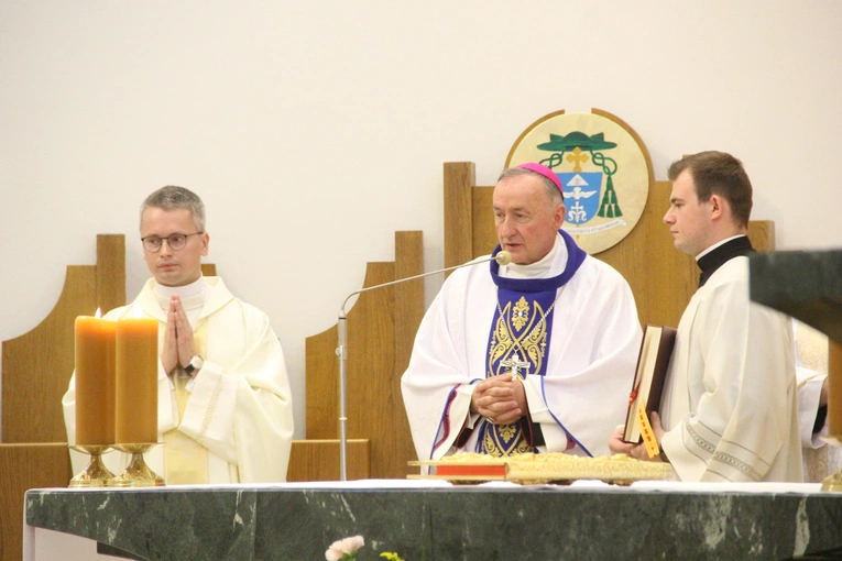 Tarnów. Błogosławieństwo nadzwyczajnych szafarzy Komunii św. 2024