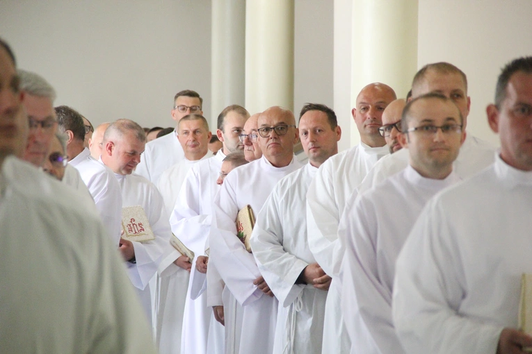 Tarnów. Błogosławieństwo nadzwyczajnych szafarzy Komunii św. 2024