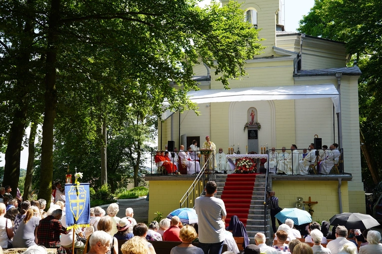 Inauguracja sanktuarium NMP Osobowickiej na Świętym Wzgórzu