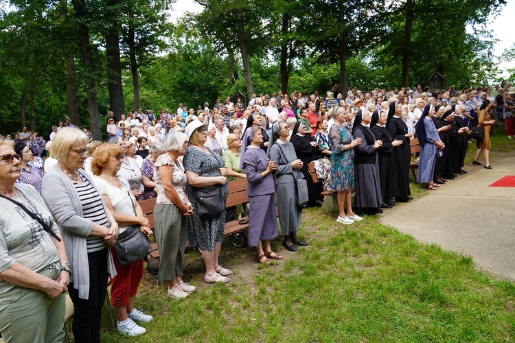 Inauguracja sanktuarium NMP Osobowickiej na Świętym Wzgórzu