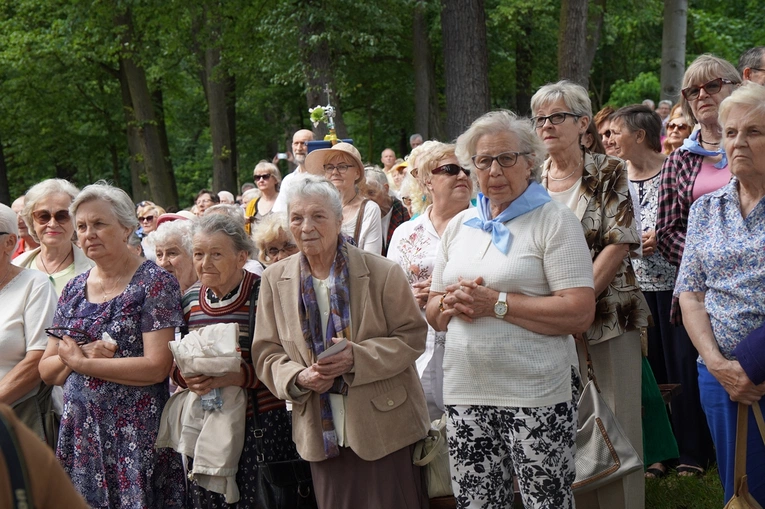 Inauguracja sanktuarium NMP Osobowickiej na Świętym Wzgórzu
