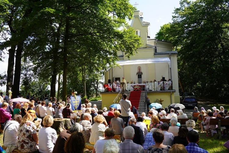 Inauguracja sanktuarium NMP Osobowickiej na Świętym Wzgórzu