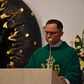 Promocja nowych nadzwyczajnych szafarzy Komunii Świętej