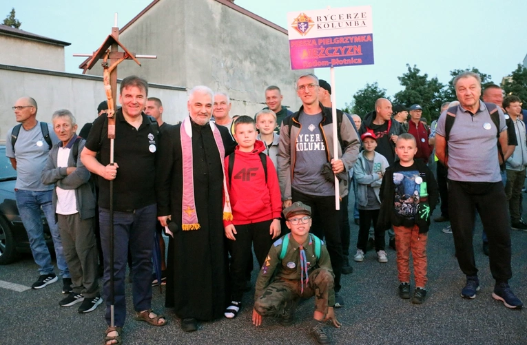 Mężczyźni pielgrzymują do Matki Pocieszenia 
