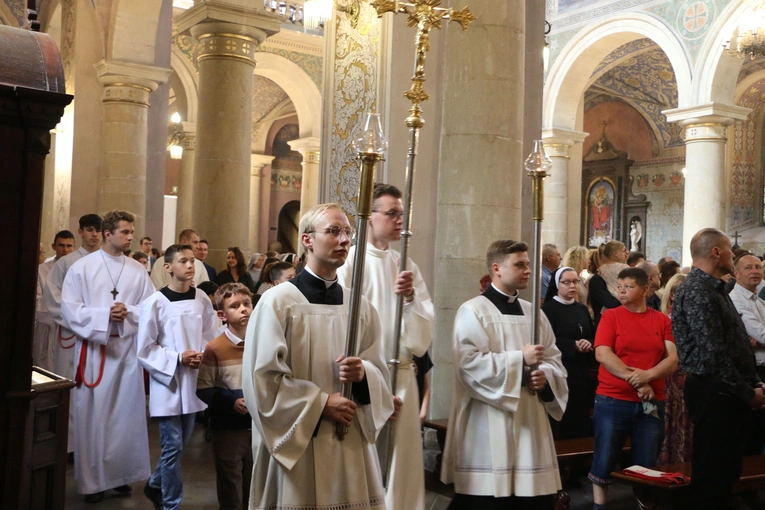 Płock. Święcenia kapłańskie