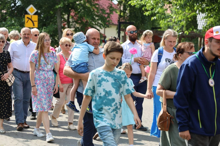 Familiada i Marsz dla Życia i Rodziny w Tarnobrzegu