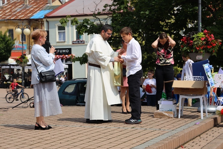 Familiada i Marsz dla Życia i Rodziny w Tarnobrzegu