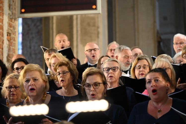 Chóry lekarzy wystąpiły w kościele św. Katarzyny w Gdańsku