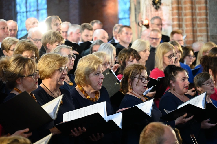 Chóry lekarzy wystąpiły w kościele św. Katarzyny w Gdańsku