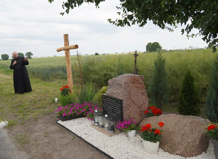 Pielgrzymka do grobu i miejsca męczeństwa bł. s. M. Acutiny