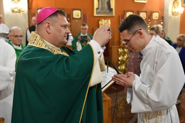 Błogosławieństwo precentorek i ceremoniarzy w zielonogóskiej konkatedrze