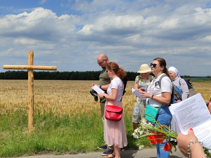 Pielgrzymka do grobu i miejsca męczeństwa bł. s. M. Acutiny